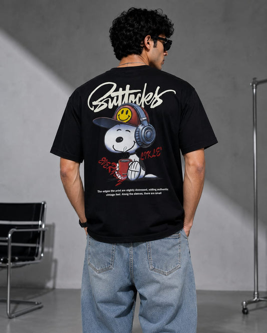Buttneks Graphic T-Shirt